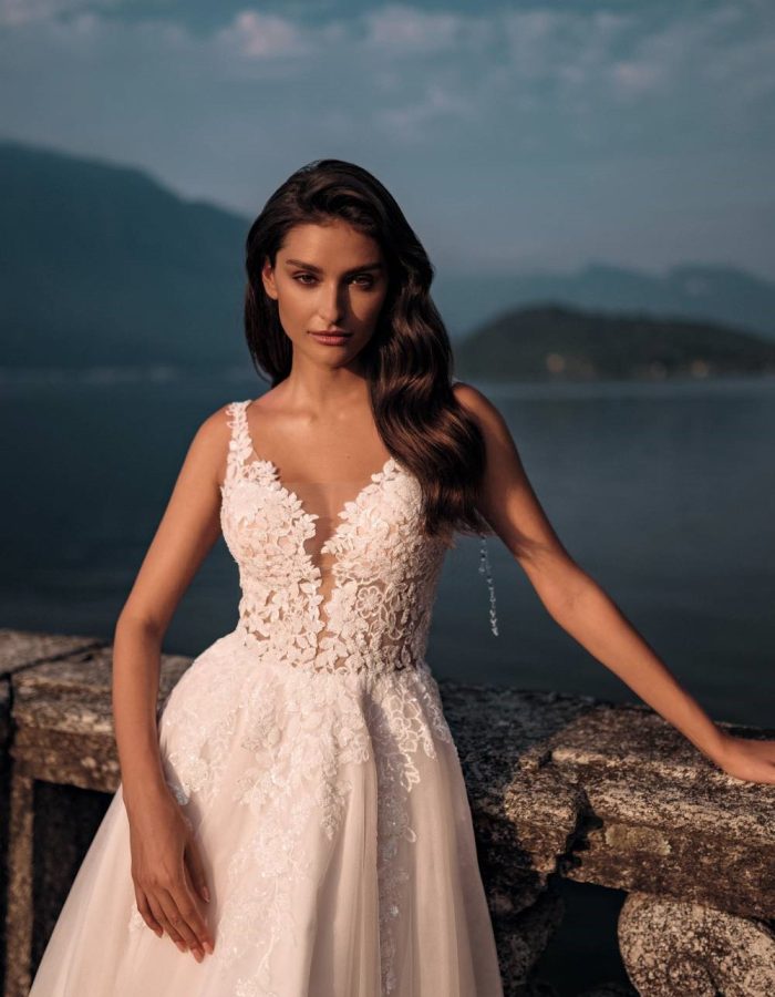 Robe de mariée - Fluide - Incontournable -KT- 03- 220