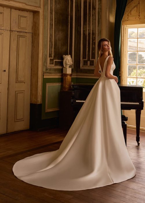 Robe de mariée -Minimaliste – Incontournable – AP- CHR – 523