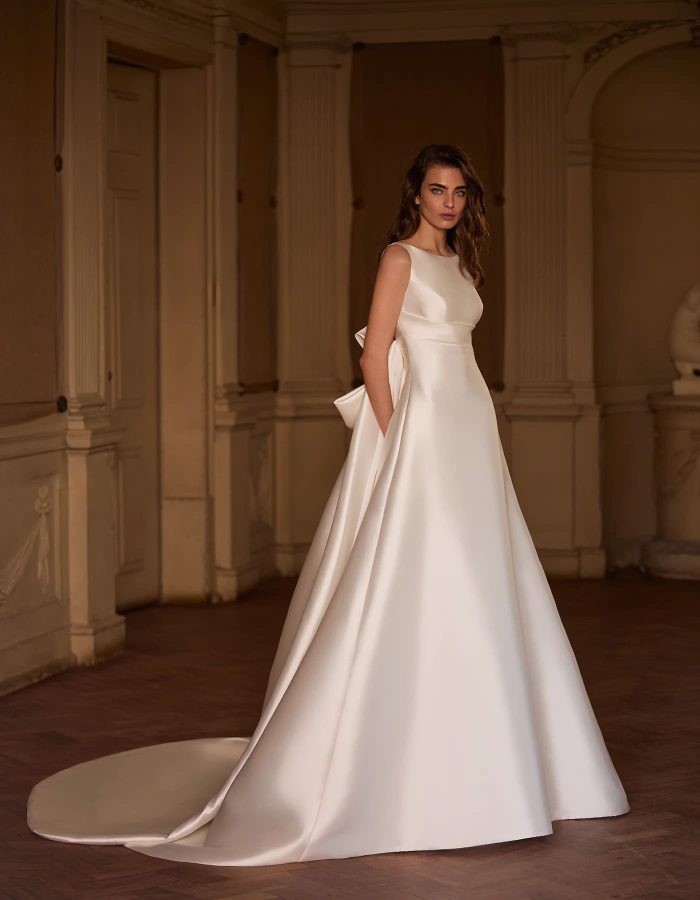 Robe de mariée -Minimaliste - Incontournable - AP- DOR - 511