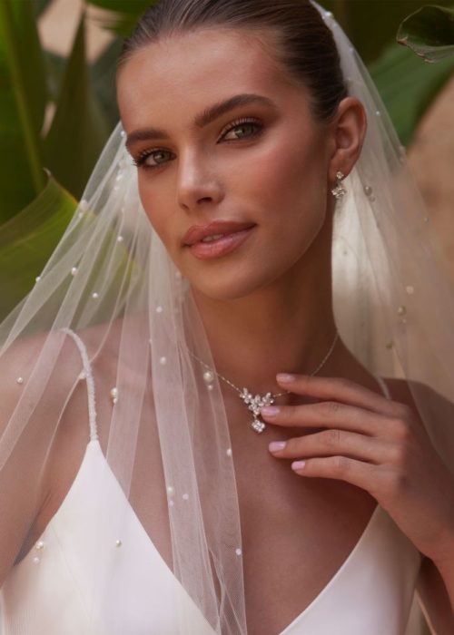 Robe de mariée -Minimaliste – Incontournable – BE- AD- 572